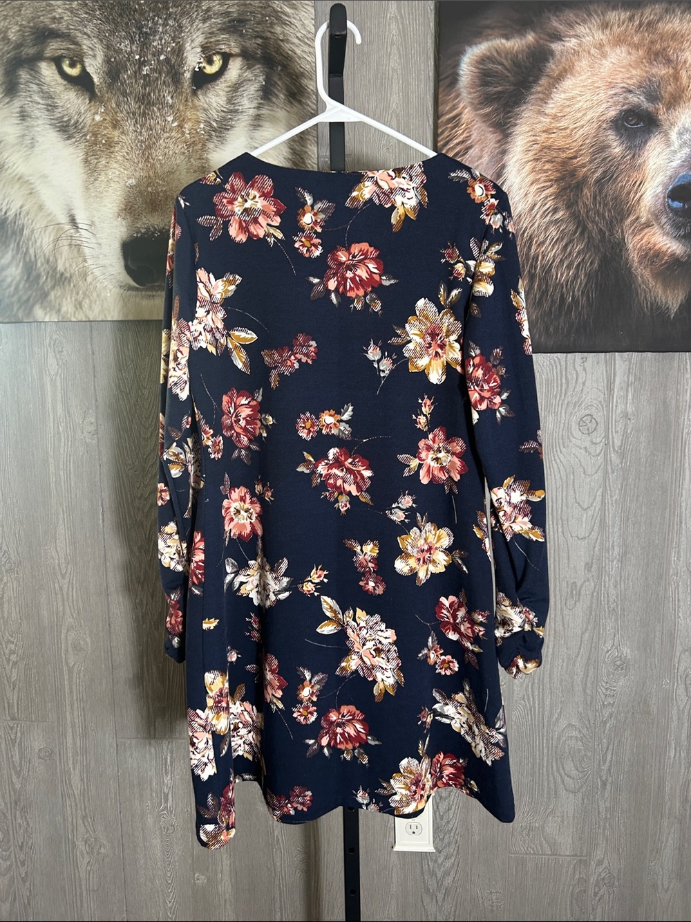 New R&K Dress - Picture 3 of 4